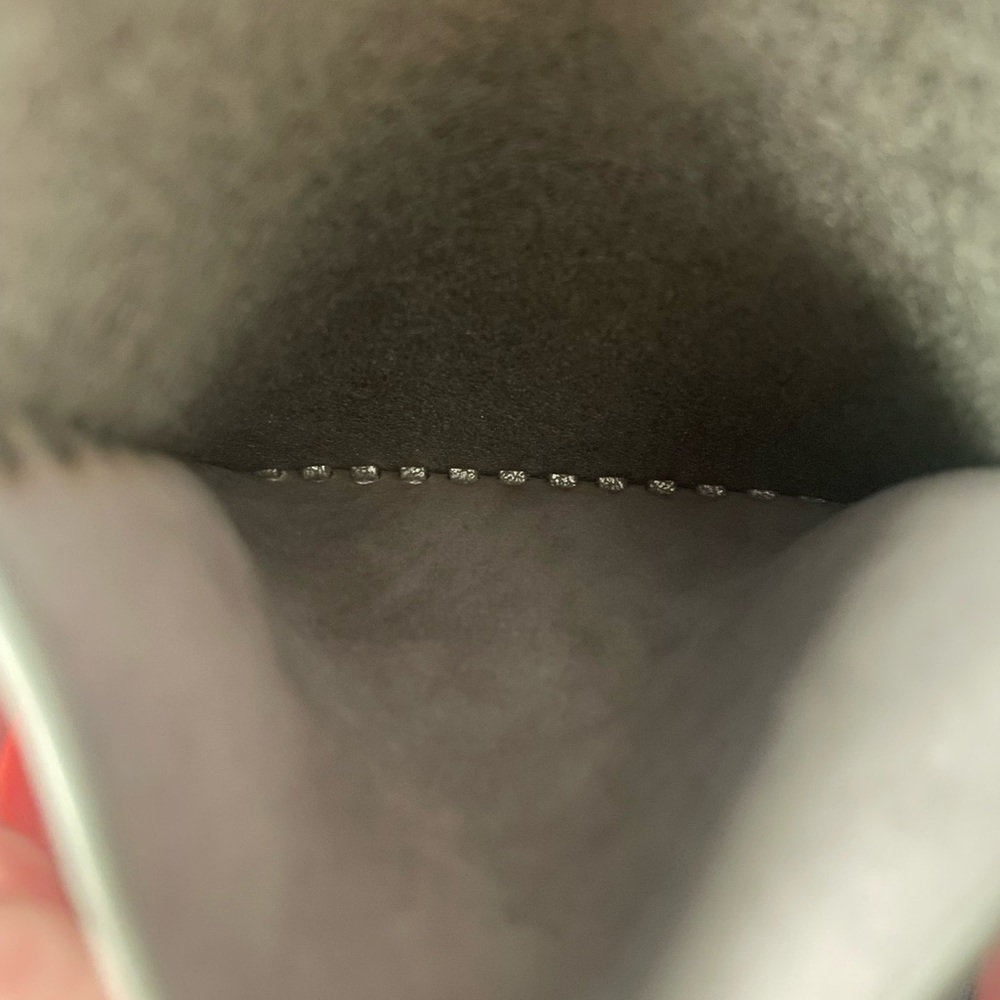 Silver crossbody! - Picture 3 of 10